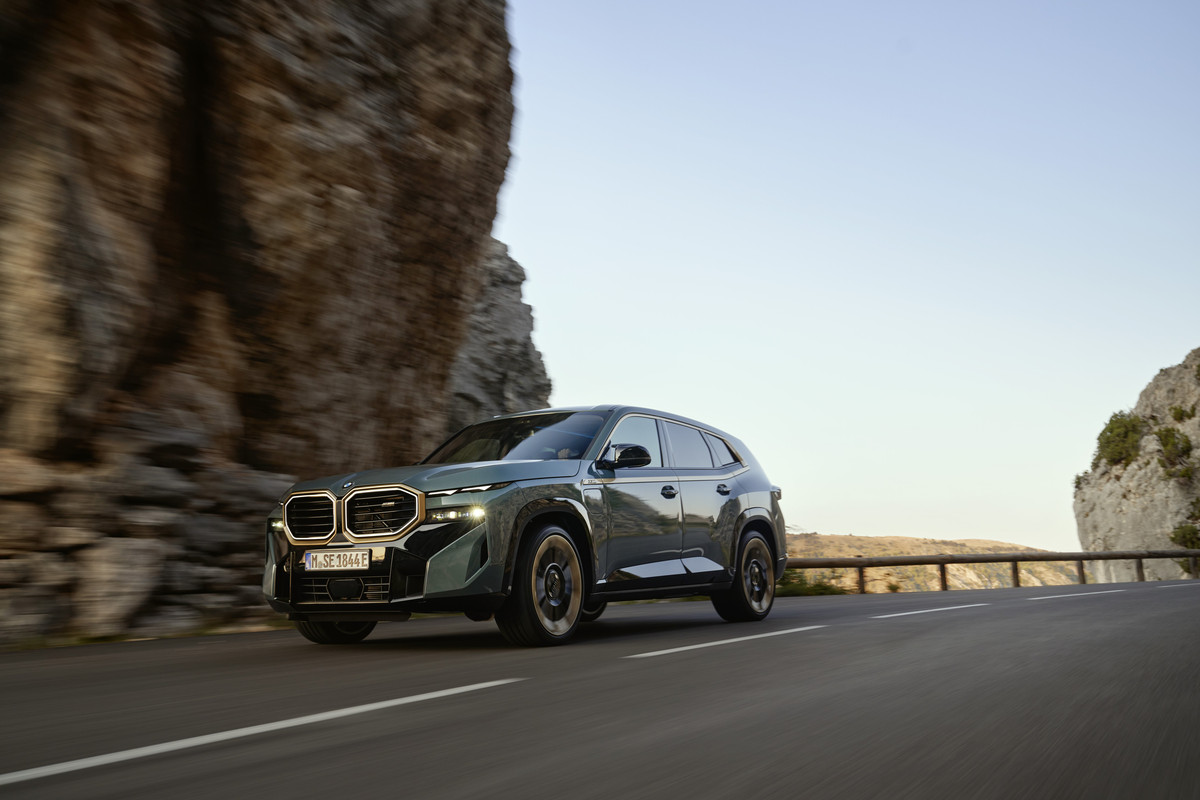 P90478665_highRes_the-first-ever-bmw-x(1)