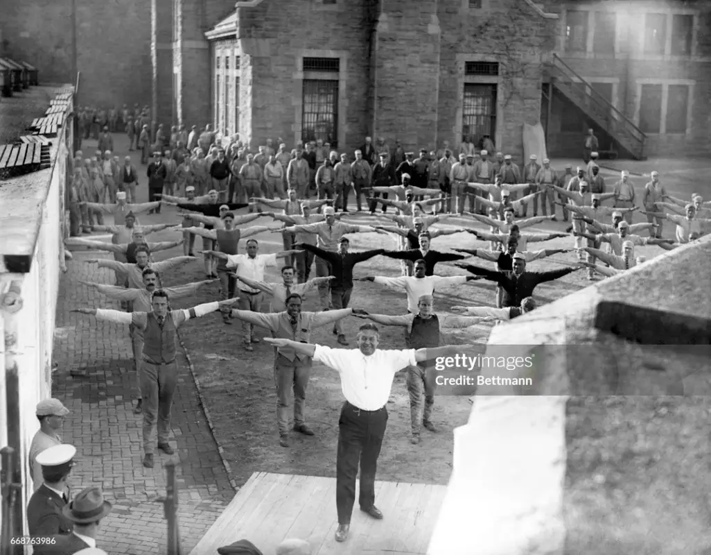 october-31st-1924-convicts-at-the-eastern-penitentiary-v0-ssv1lp4wm2yd1