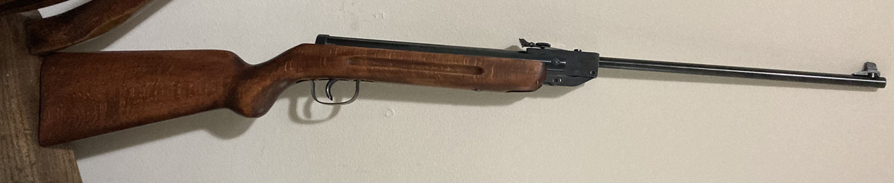 A30D4B87-25B7-41DD-AC0B-00C6B496545A