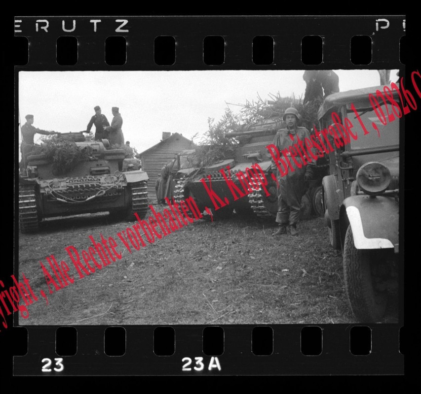ORIGINAL Negativ (no photo), Soldaten mit Panzer