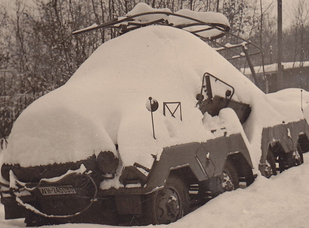 Panzerfunkwagen Sd.Kfz 263 (8-Rad) Rahmenantenne