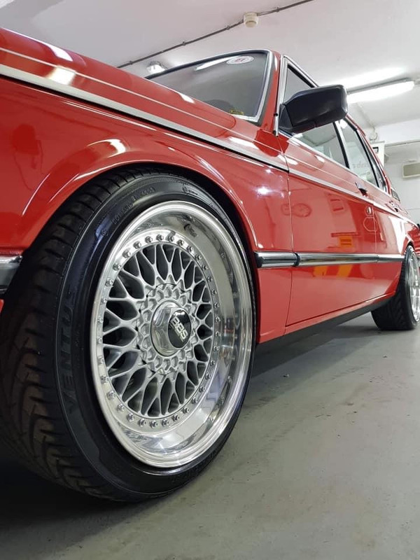 BF8982DF-5416-4EEE-8695-9FF366C02C12