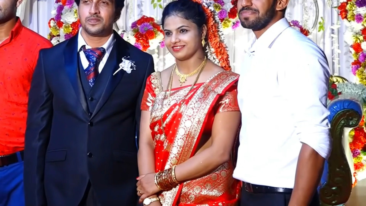 Tulu bride sexy deep navel side view mp4 snapshot 00 12 600