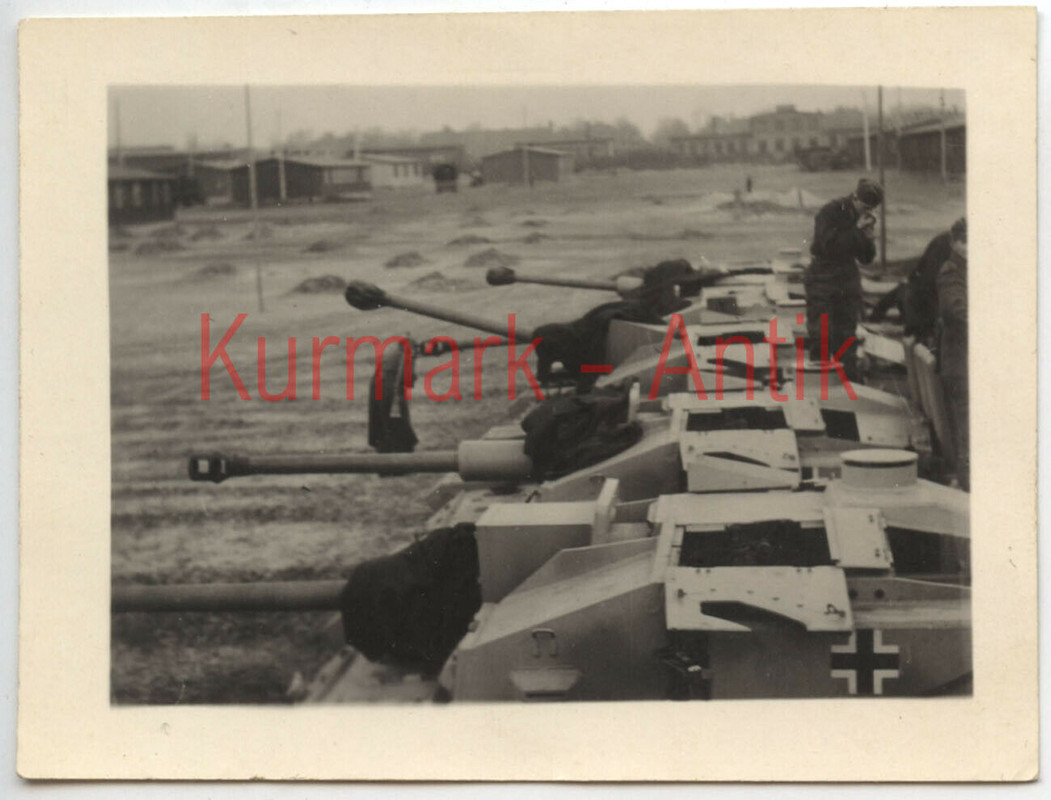 Foto Wehrmacht Panzer Stug Sturmgeschütz fabrik neu Turm Luke Details 1942