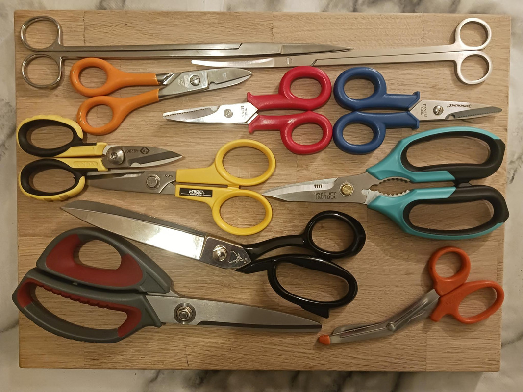 ASSORTED_SCISSORS_1.jpg