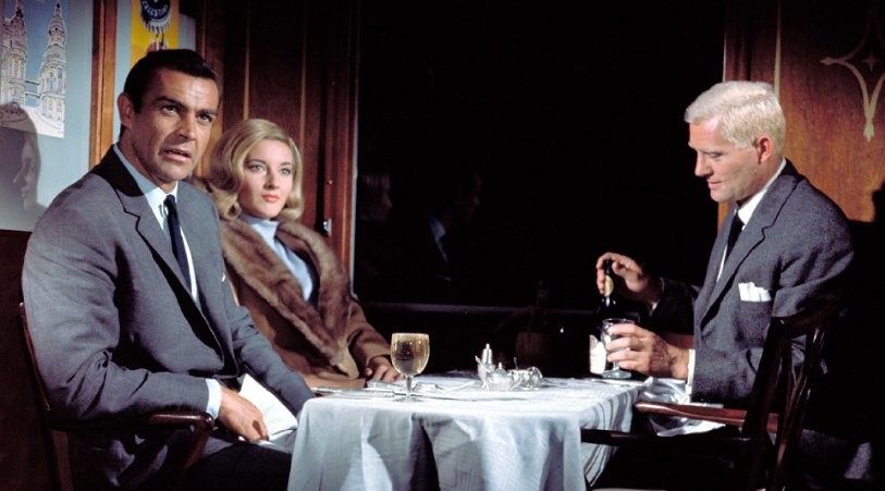 MV5BZTI2MjYzZjYtOGNiNC00NzY5LWIxOGEtNWM4ZTk3NDZiNzdhXkEyXkFqcGde