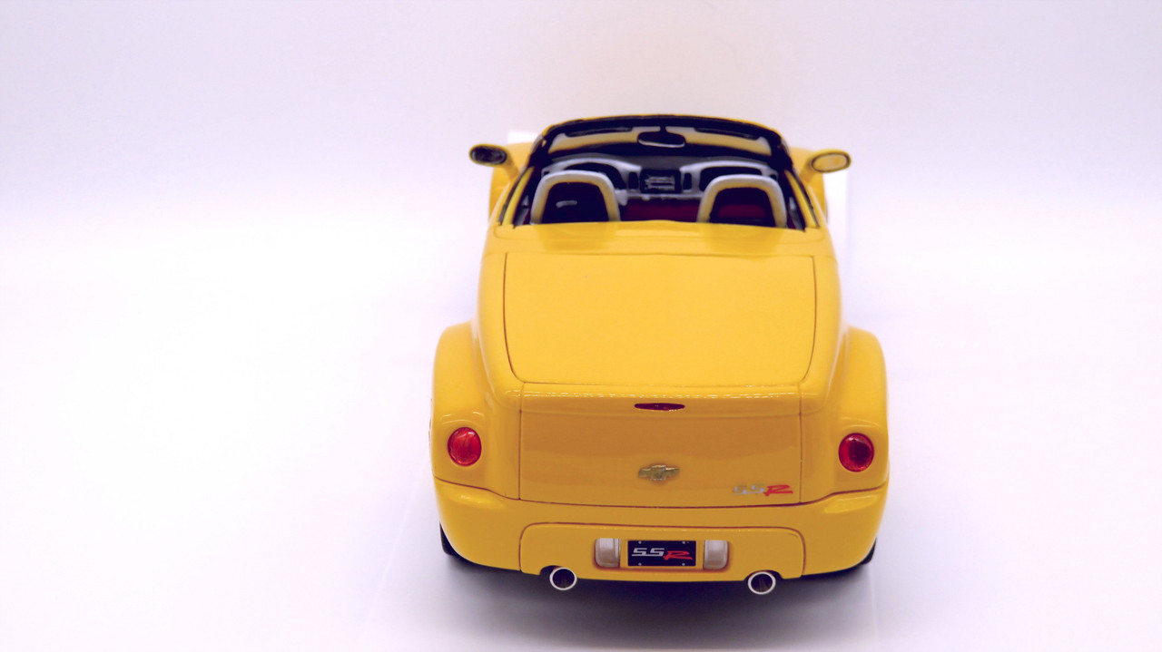 Revell Chevy SSR IMG-2223