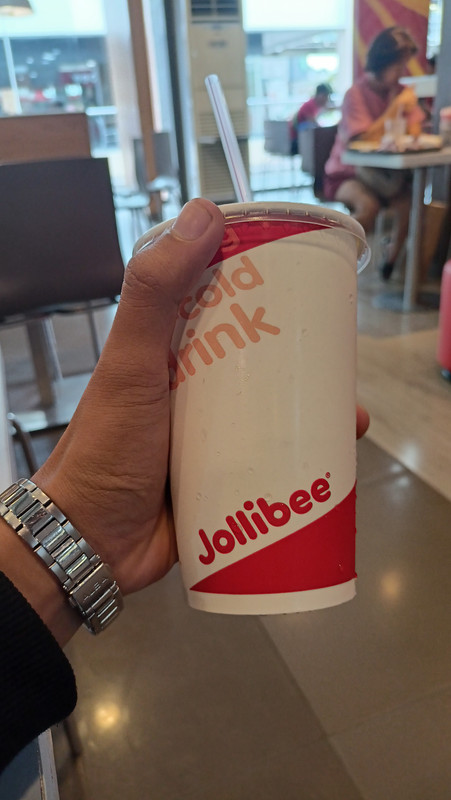 Jollibee.jpg