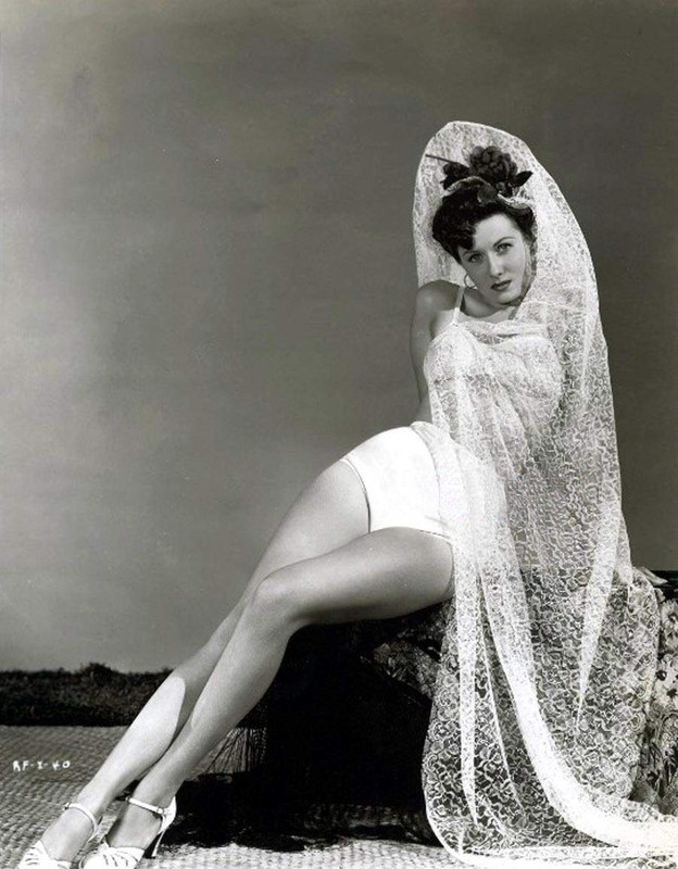 rhonda_fleming_b21