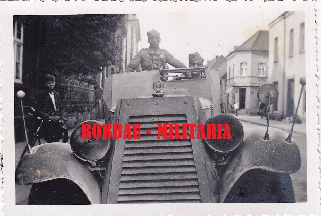 Aufkl.R.6 Sd.Kfz.13 Panzerspähwagen Adler Maschi