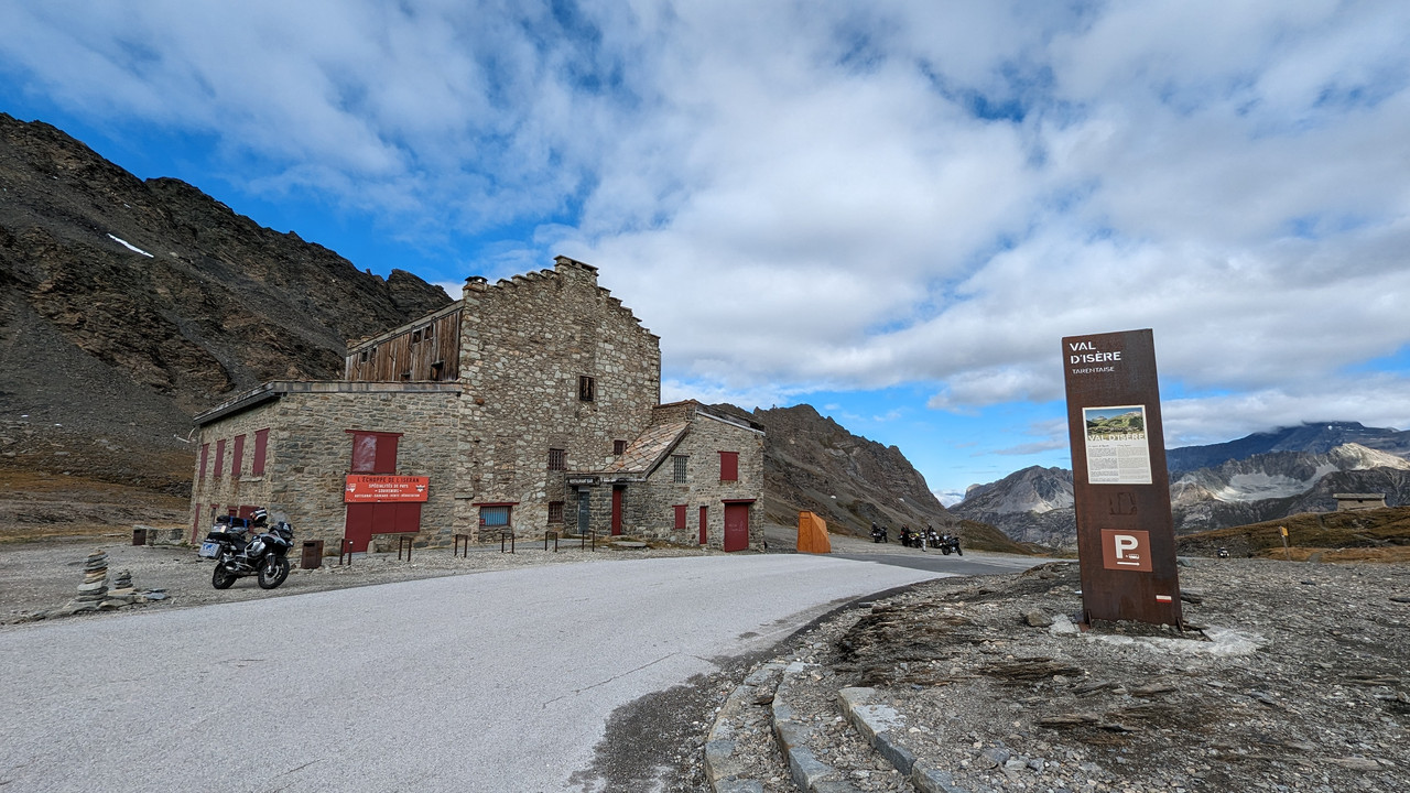 Route des grandes alpes en 718 spyder J1-col-iseran-3