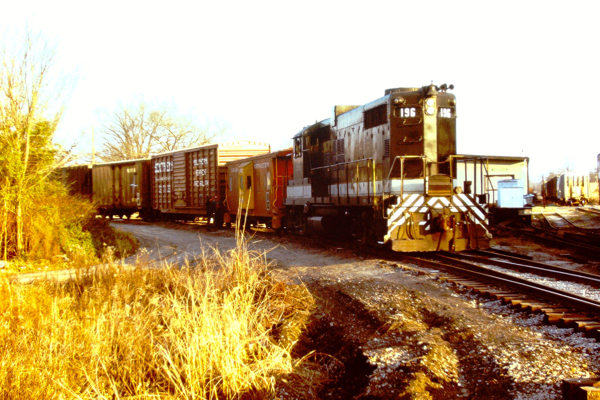 SOU-NS-GP18-196-at-NS-Depot-Greenville-NC-1-76.jpg