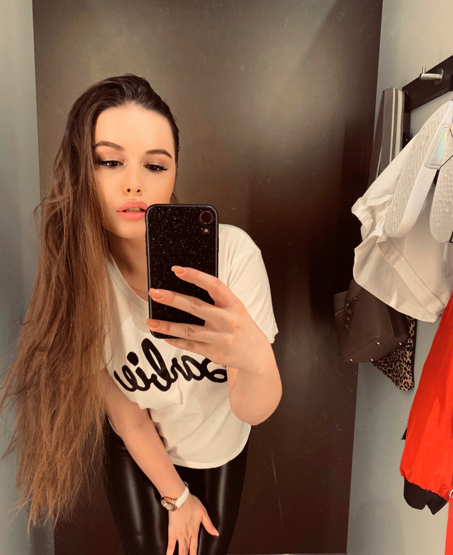 A663A87F-BA07-472F-B065-EB17B9398FCA