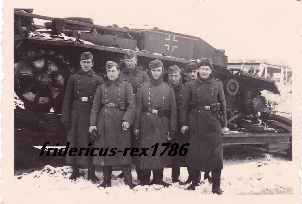 Foto Sturmgeschütz III StuG III auf Tieflader na