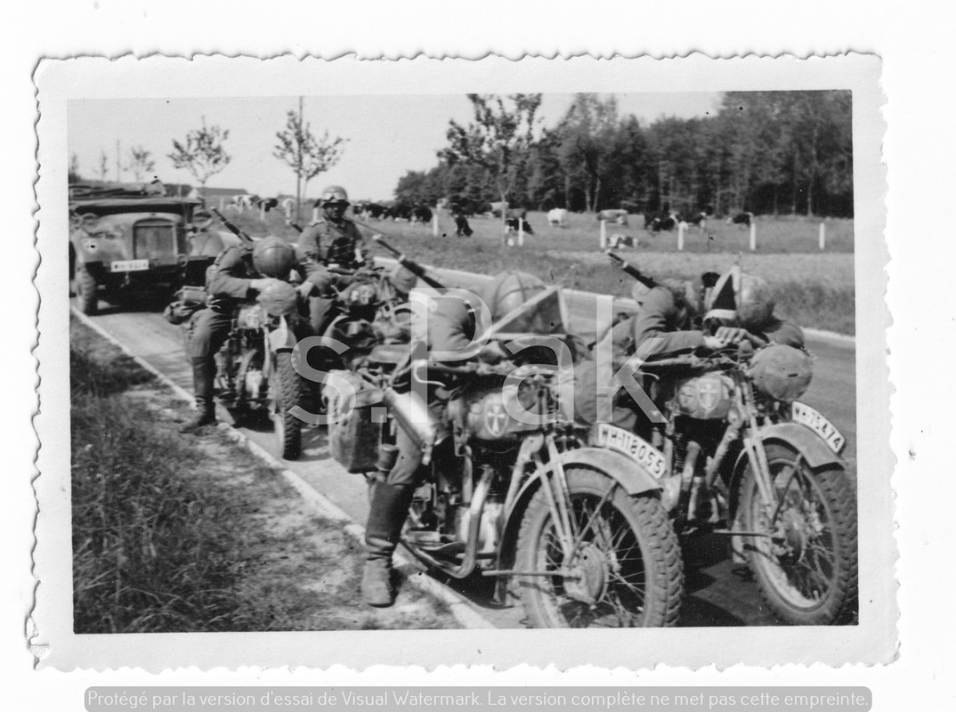 Motorrad NSU mit truppenkennezeichen, Frankreich, 1940
