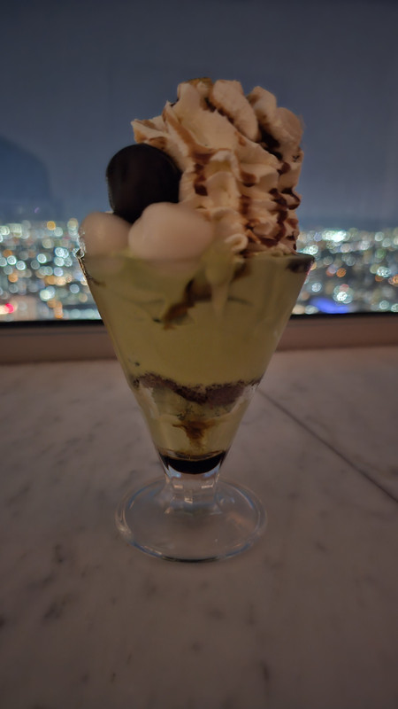 搭配夜景