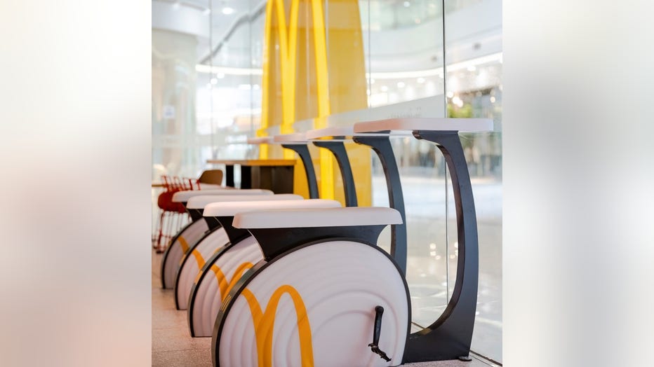 McDonald's lanza bicicletas estáticas para los clientes que cenan