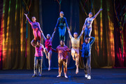 In-Human-partner-acro-photo-Johanna-Austin