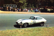  1962 International Championship for Makes - Page 3 62lm10-Jag-E-BCunninghams-RSalvadori-2