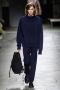 HM-DVNFW19-U