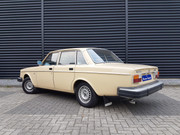 [Afbeelding: Volvo-244-dl-76-beige-646910.jpg]