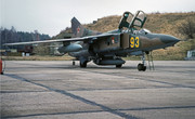19-Gv-APIB-Mig-23UB-93-Yellow-(2)a