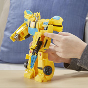 71-Cyberverse-Ultimate-Class-Bumblebee