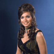 Valerie-Leon-b12