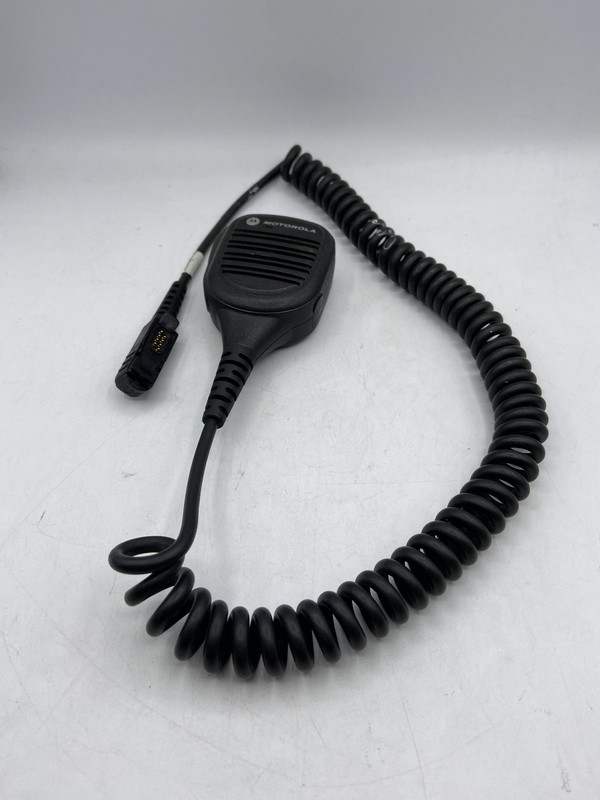 MOTOROLA PMMN4071AL REMOTE SPEAKER MIC FOR XPR3300 AND XPR3500