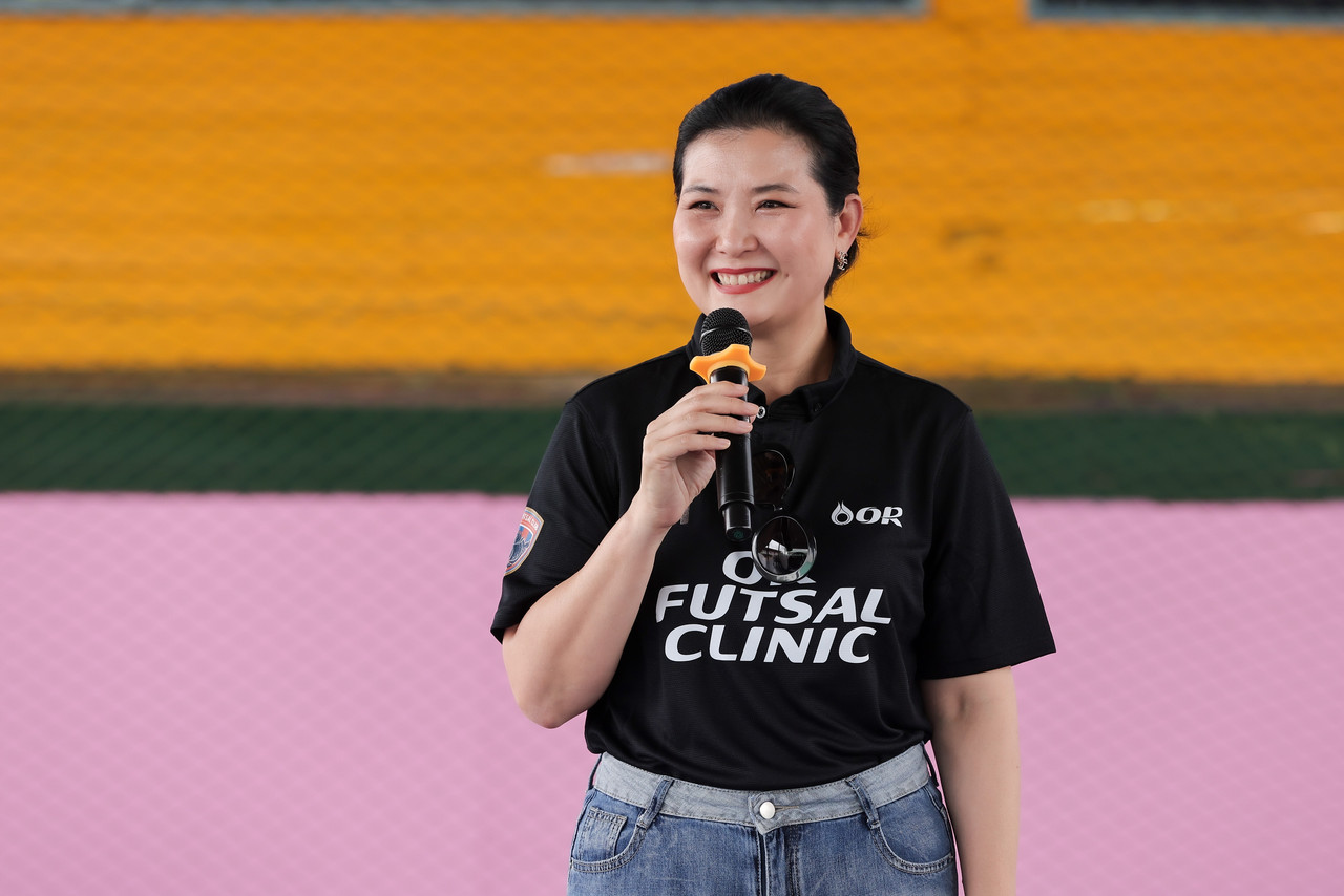 OR-c-d-pra-ka-ys-ky-phaph-yeawchn-ph-ank-ckr-rm-OR-Futsal4-0