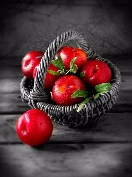 red-apples.jpg
