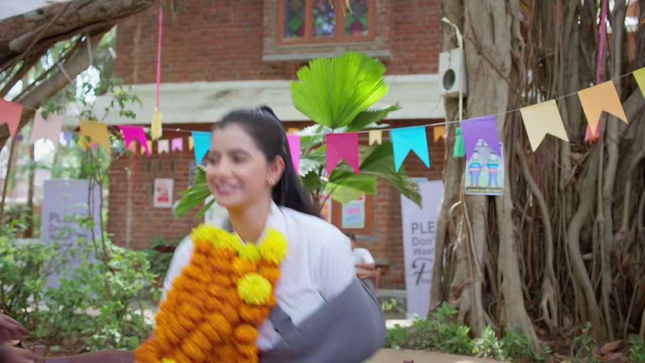 School-Friends-S03-2025-Hindi-WEBRip-720p-HEVC-HE-AAC-2-0-ESub-mkv-0002