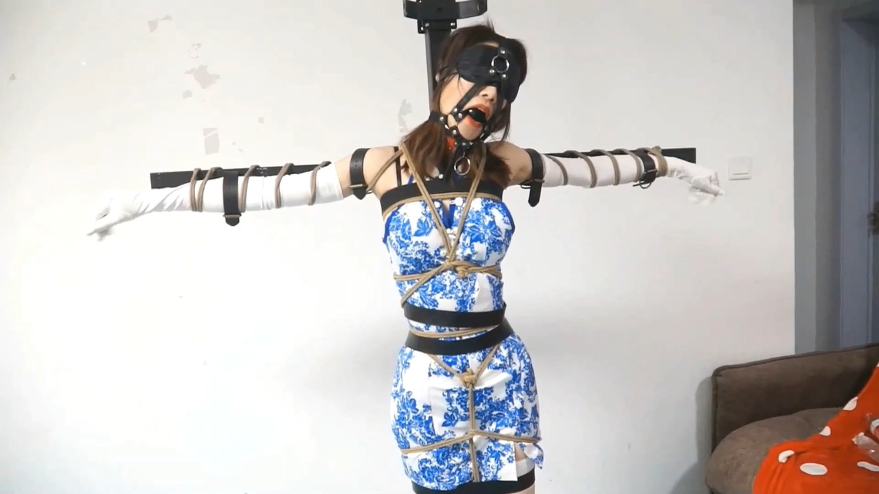 逍遥 美人绑架调教.mp4_20230507_090103.271