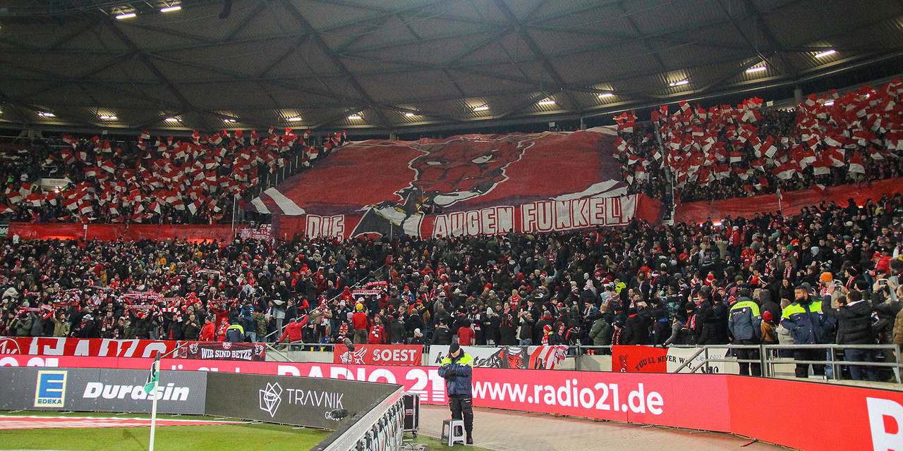 hannover-96-1-fc-kaiserslautern-2-bundesliga-2022-2023-4