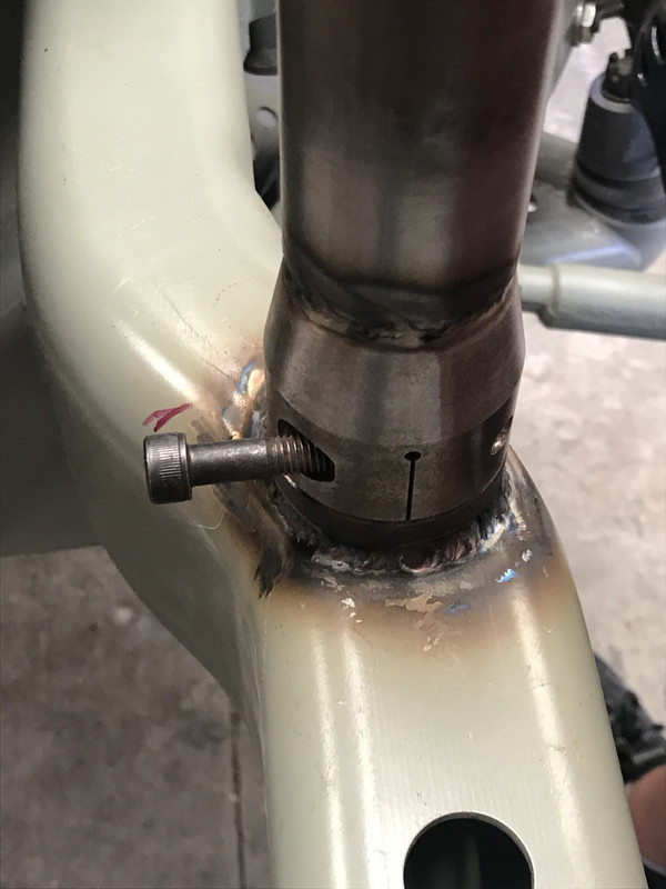 EF5F64D3-65D9-4D31-B8C7-16707A905BE8