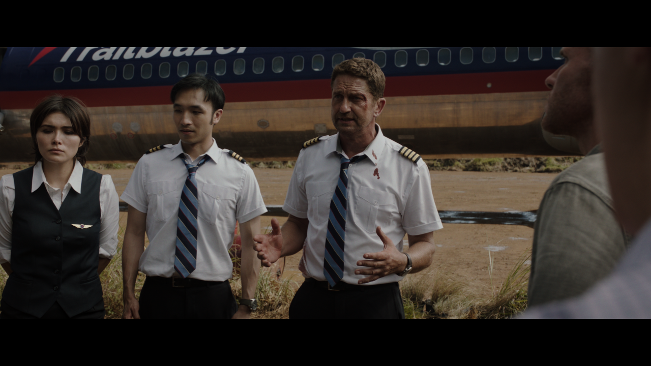 Plane.2023.UHD (4)