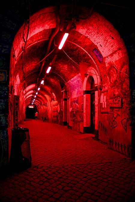 redtunnel.jpg