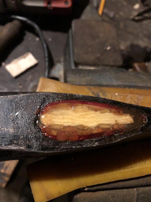 2DDF0D21-D072-4F2F-92B4-BC7B2AD5F76B