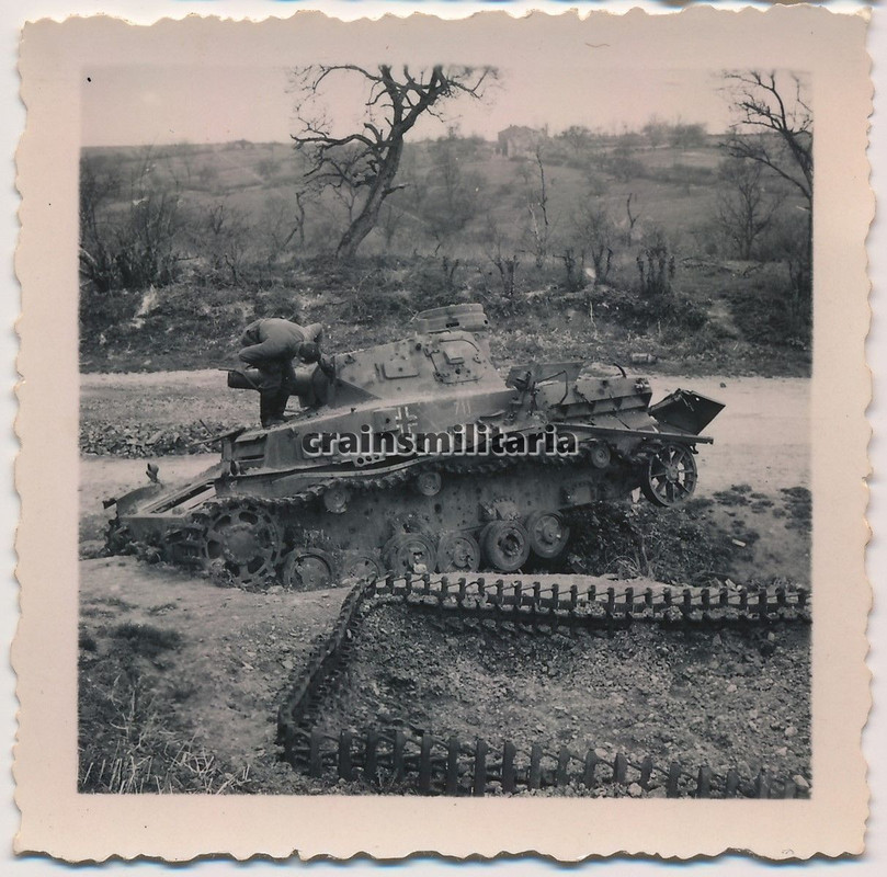 Orig. Foto zerstörte Panzer IV Tank b. STONNE Ar