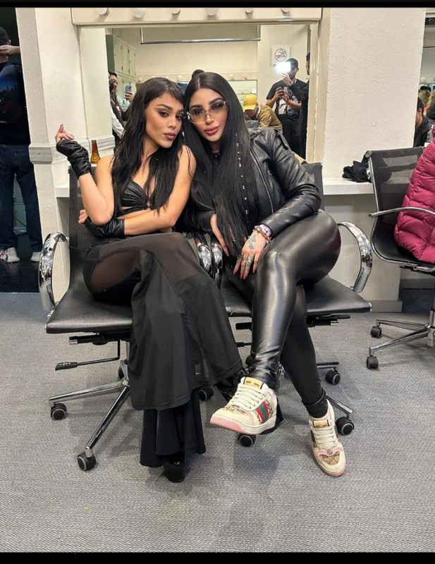Bellakath y Danna Paola sorprenden con foto juntas, ¿habrá un remix de 