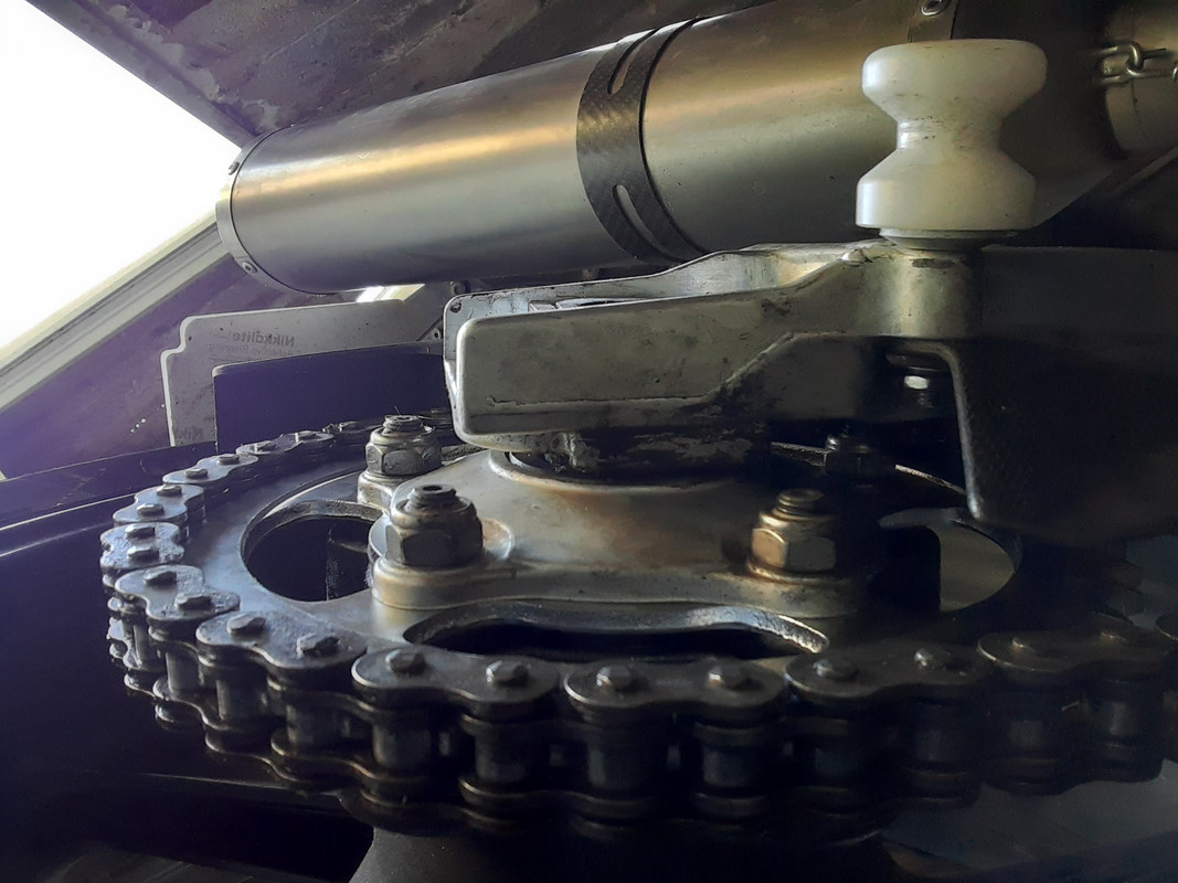 6D4DF9FD-4396-480A-8E4A-63D5B1828139