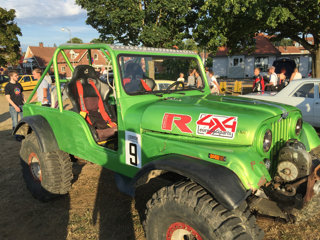 1475E765-57F7-4CAB-BF1F-E68E9CA6B214