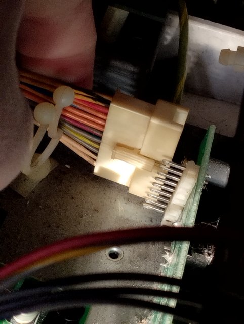 différence connecteur vol