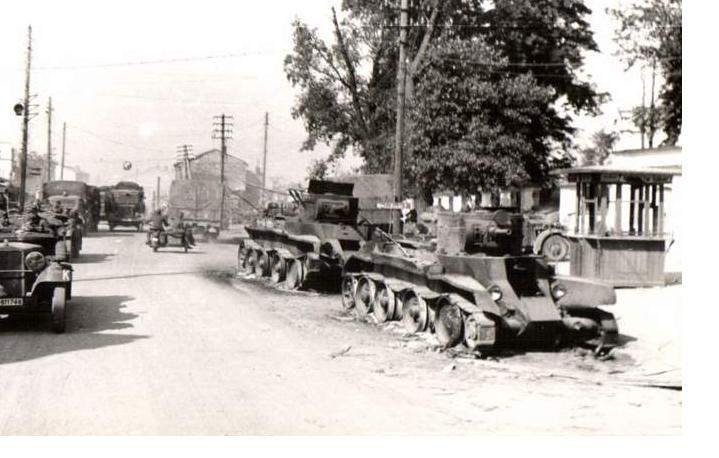 Broken BT-7_16a1. Житомир