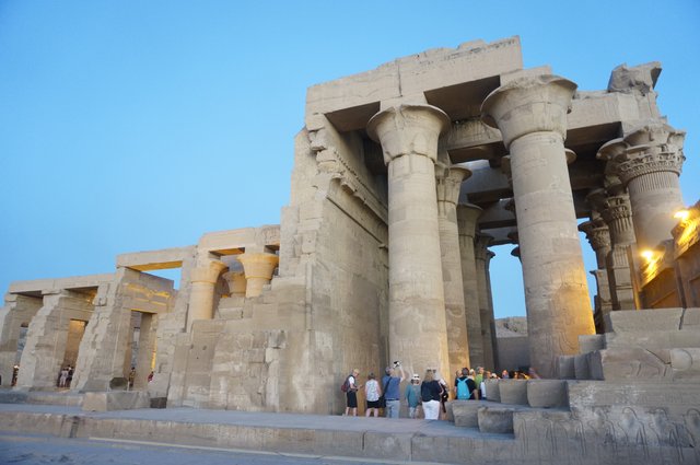 Una semana en Egipto a nuestra manera: Un sueño cumplido - Blogs de Egipto - Día 3 – Lunes 17 de Abril de 2023: Edfú y Kom Ombo (5)