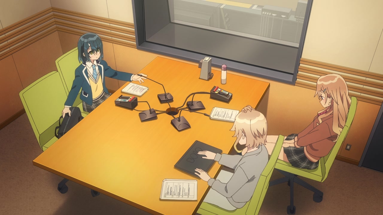 [SubsPlease] Seiyuu Radio no Uraomote - 01 (720p) [6C538CEA].0002