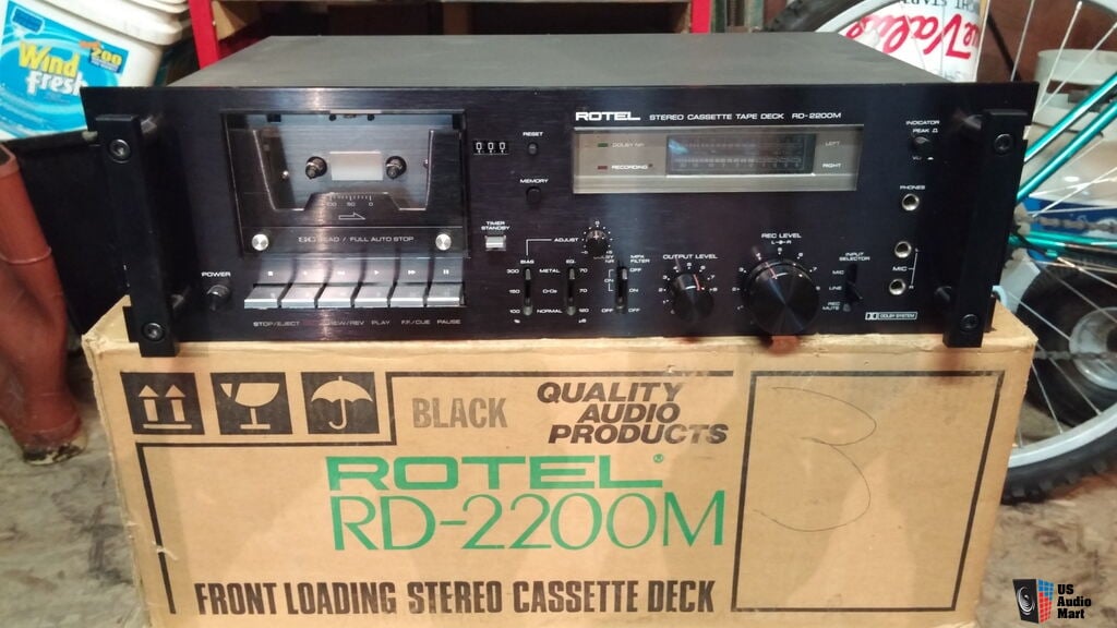 [Bild: 1011560-0959bb49-rotel-2000-series-6-pie...-black.jpg]