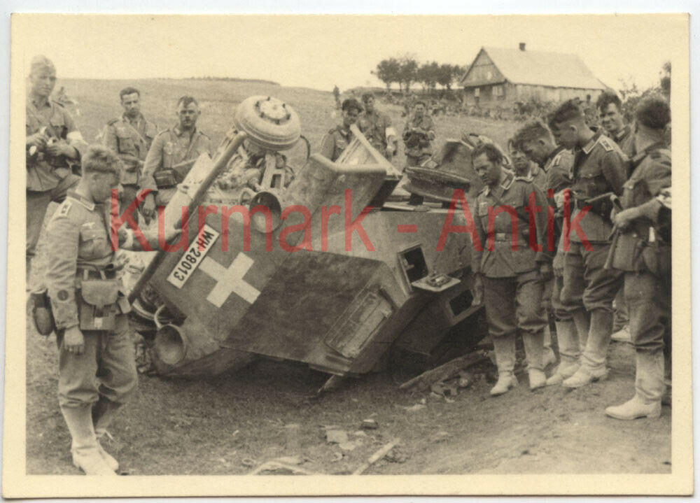 Foto Wehrmacht Polen Panzer Spähwagen 222 crash Front Volltreffe