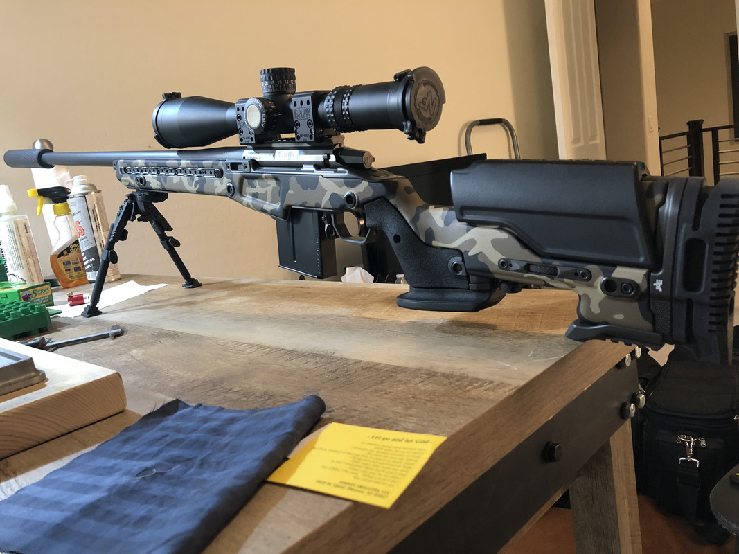 EE40ECE2-2944-4CA8-ABDB-D22B1E477120