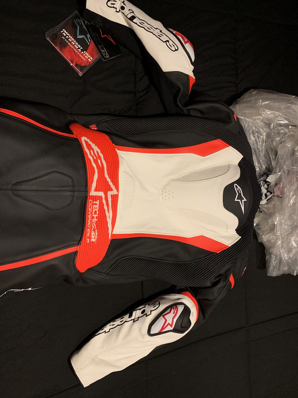 A8C28EDD-ECBF-4422-8C12-8BF2CAC9E6E3